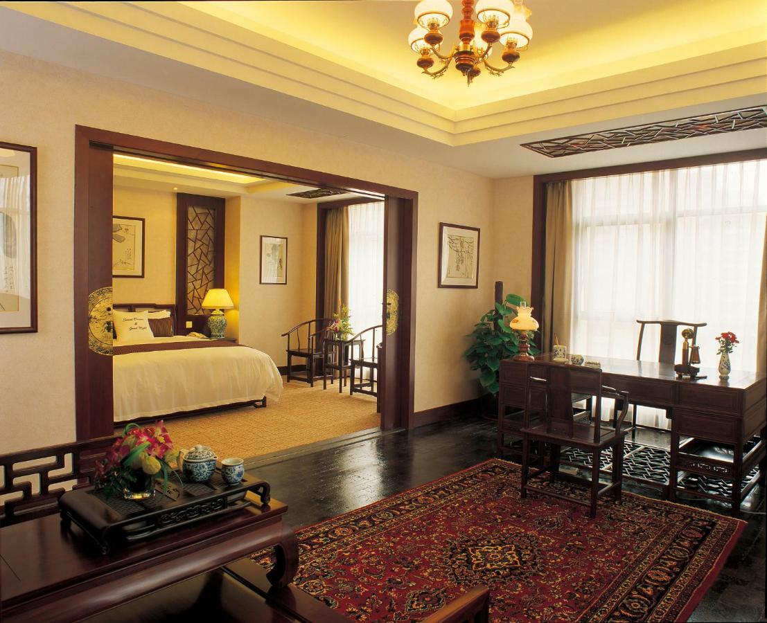 Central International Hotel Шанхай Екстер'єр фото